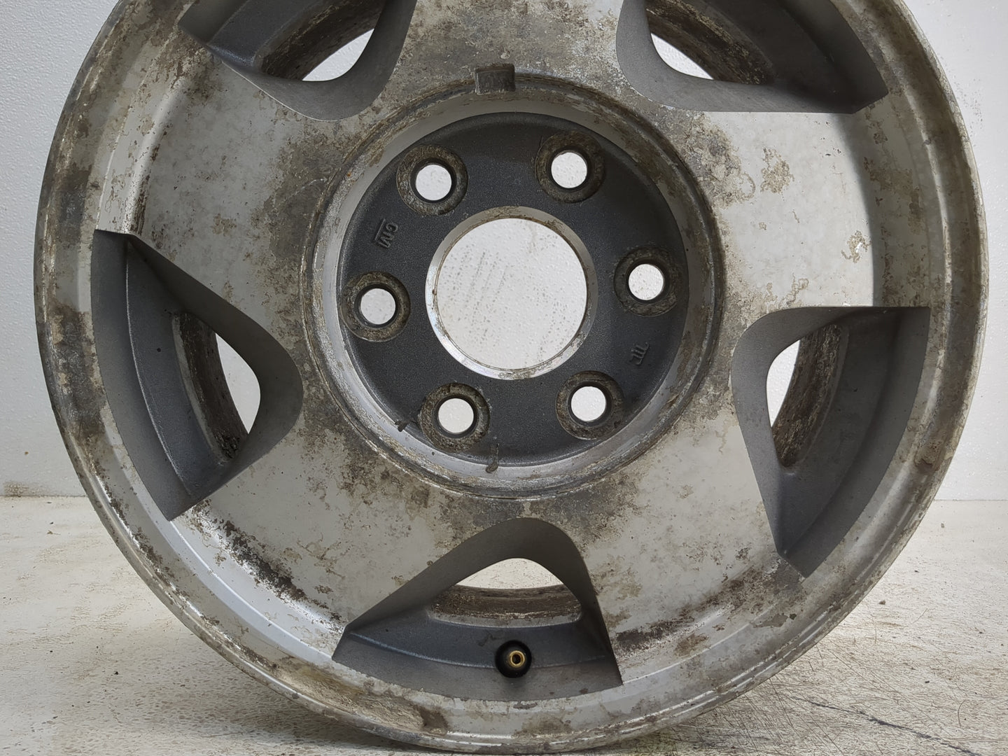 1992-1999 Gmc Yukon Oem Wheel Rim 1169010 - Oemusedautoparts1.com