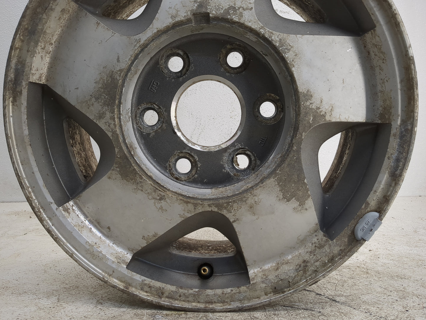 1992-1999 Gmc Yukon Oem Wheel Rim - Oemusedautoparts1.com