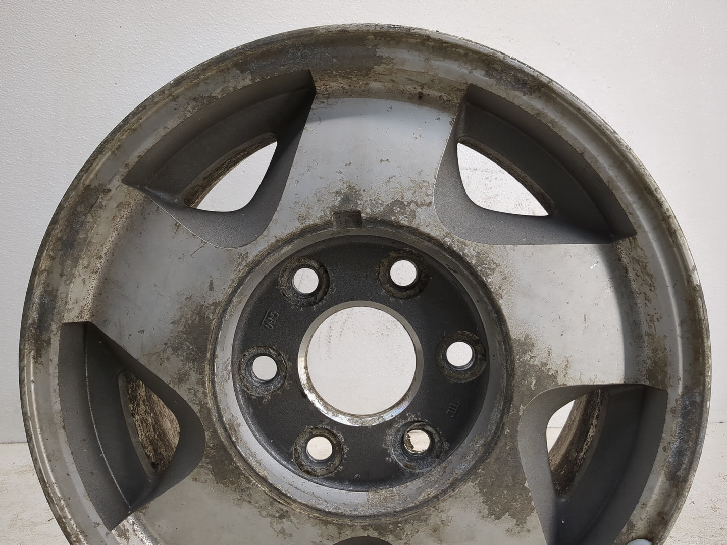 1992-1999 Gmc Yukon Oem Wheel Rim 1169022 - Oemusedautoparts1.com