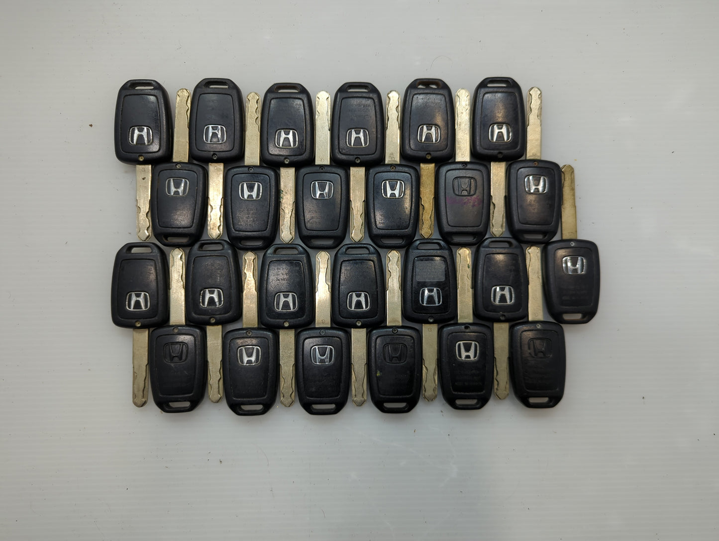 Lot of 25 Honda Keyless Entry Remote Fob MLBHLIK6-1TA | MLBHLIK6-1T - Oemusedautoparts1.com