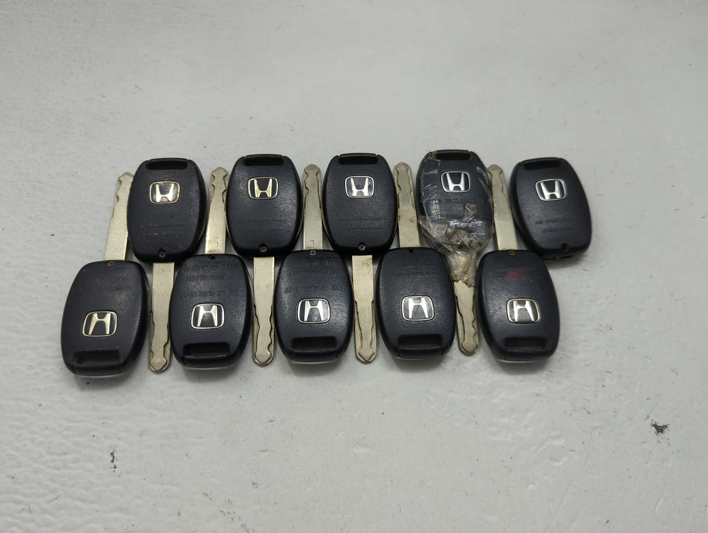 Lot of 10 Honda Keyless Entry Remote Fob MIXED FCC IDS 1475331 - Oemusedautoparts1.com