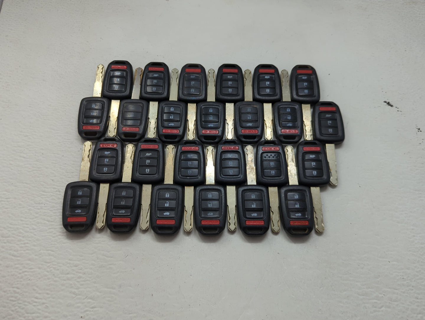 Lot of 25 Honda Keyless Entry Remote Fob MIXED FCC IDS 1476700 - Oemusedautoparts1.com