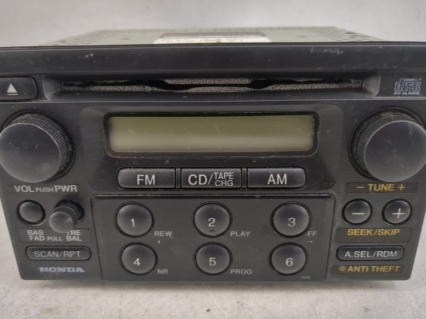 1998-2000 Honda Accord Radio AM FM Cd Player Receiver Replacement Fits Fits 1998 1999 2000 2001 2002 2003 2004 OEM Used Auto