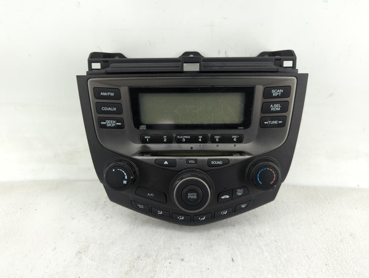2003-2007 Honda Accord Radio AM FM Cd Player Receiver Replacement Fits Fits 2003 2004 2005 2006 2007 OEM Used Auto Parts - O