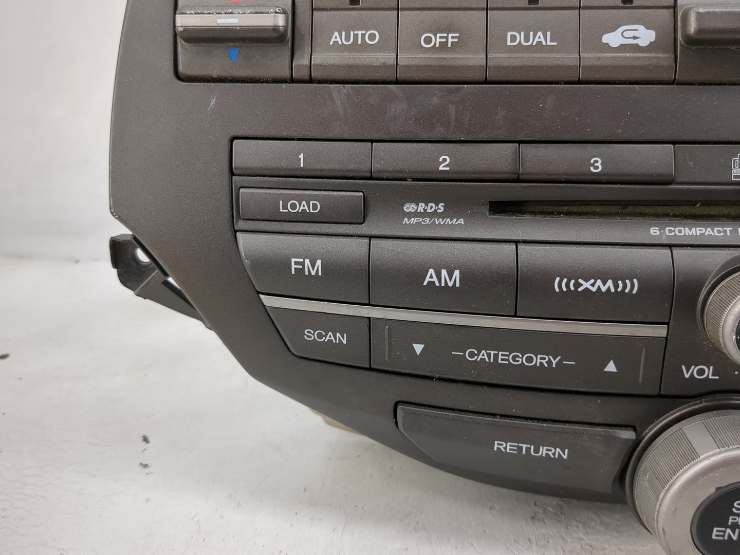 2008-2012 Honda Accord Radio AM FM Cd Player Receiver Replacement Fits Fits 2008 2009 2010 2011 2012 OEM Used Auto Parts - O