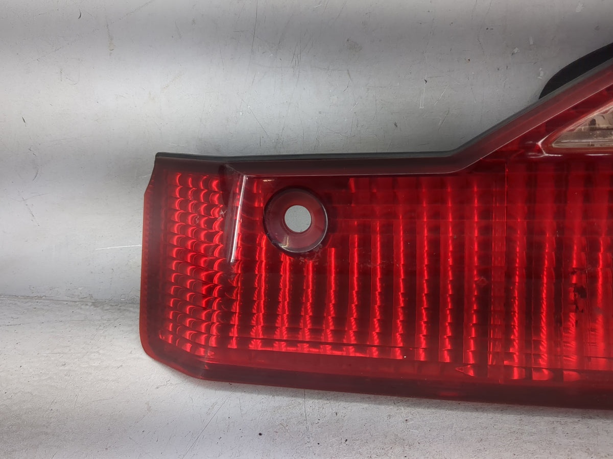 1998-2000 Honda Accord Passenger Right Side Deck Lid Mounted Tail Light 5032744 - Oemusedautoparts1.com
