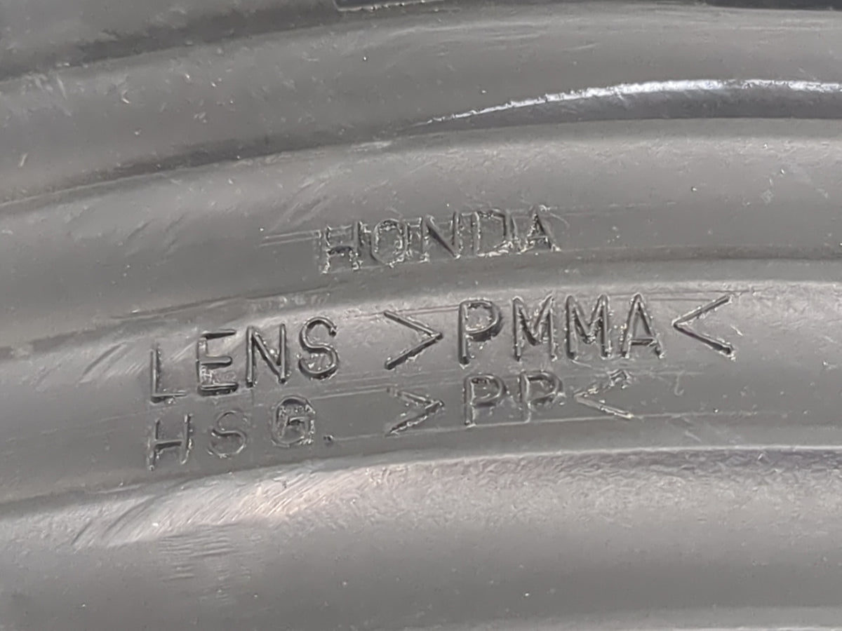 1998-2000 Honda Accord Driver Left Side Deck Lid Mounted Tail Light 5032745 - Oemusedautoparts1.com