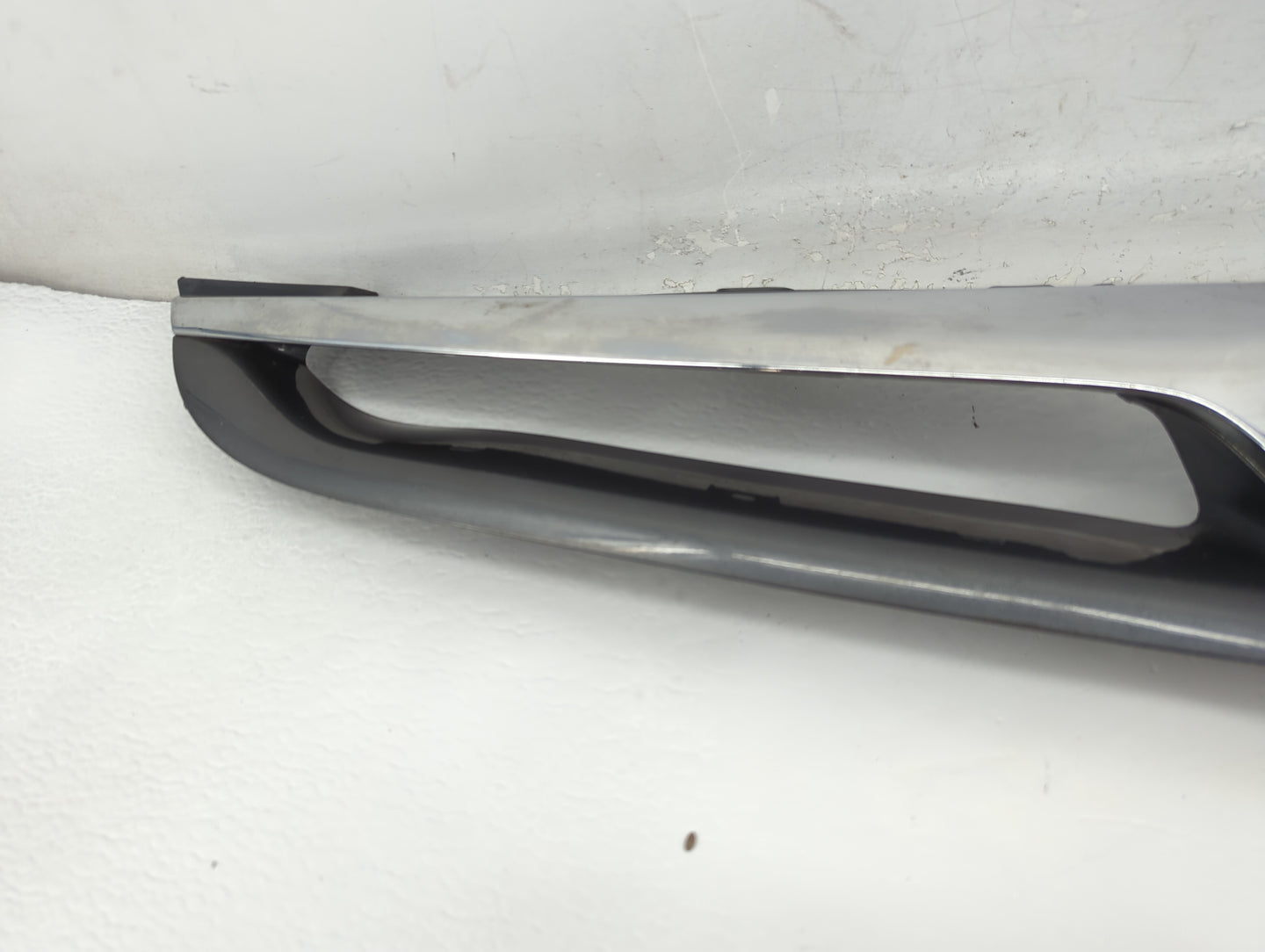 2006-2007 Honda Accord Front Grille Bumper Not Included - Oemusedautoparts1.com