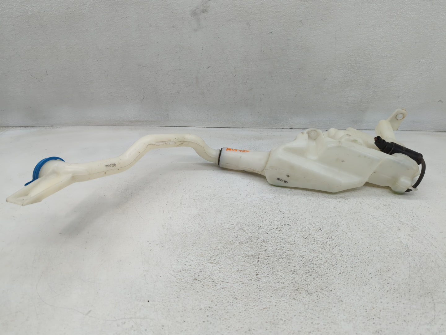 2016-2021 Honda Civic Windshield Washer Fluid Reservoir Bottle Oem - Oemusedautoparts1.com