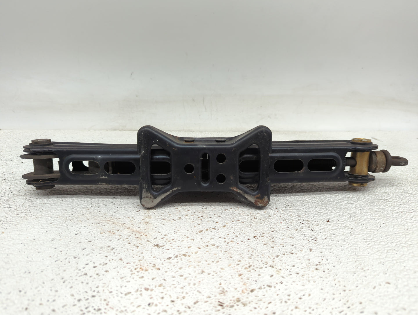 2010 Honda Civic Spare Scissor Car Jack 878536 - Oemusedautoparts1.com