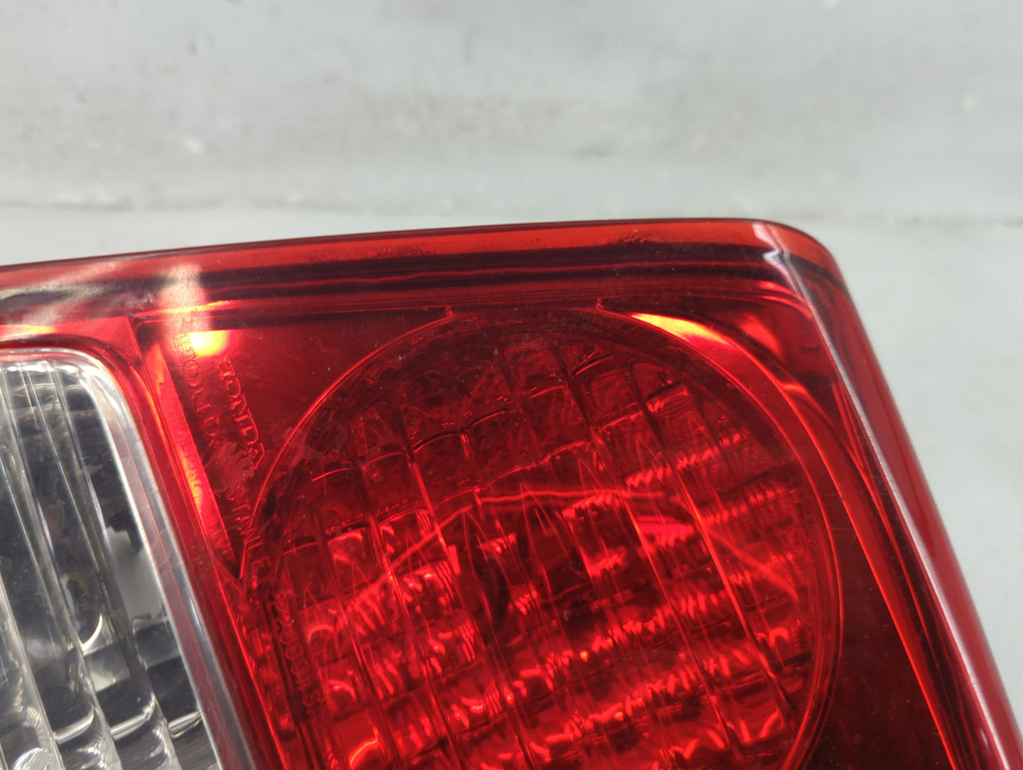 2003-2005 Honda Civic Passenger Right Side Deck Lid Mounted Tail Light - Oemusedautoparts1.com