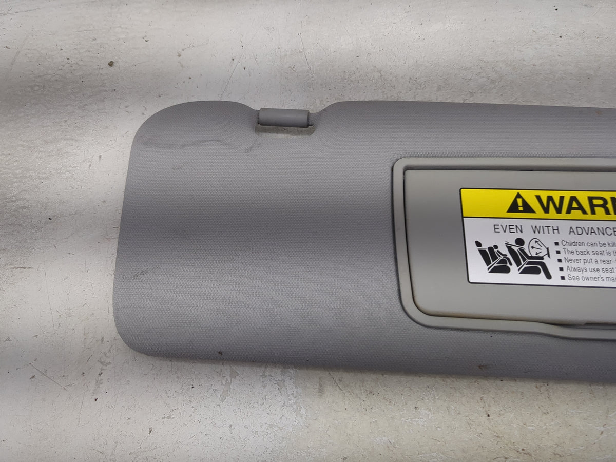 2007-2011 Honda Cr-V Sun Visor Shade Replacement Passenger Right Mirror Fits Fits 2007 2008 2009 2010 2011 OEM Used Auto Par