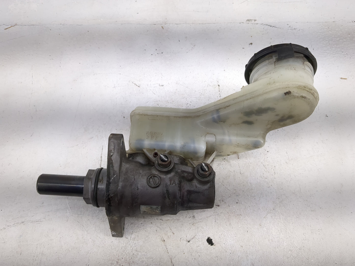 2005-2010 Honda Odyssey Brake Master Cylinder 1046494 - Oemusedautoparts1.com