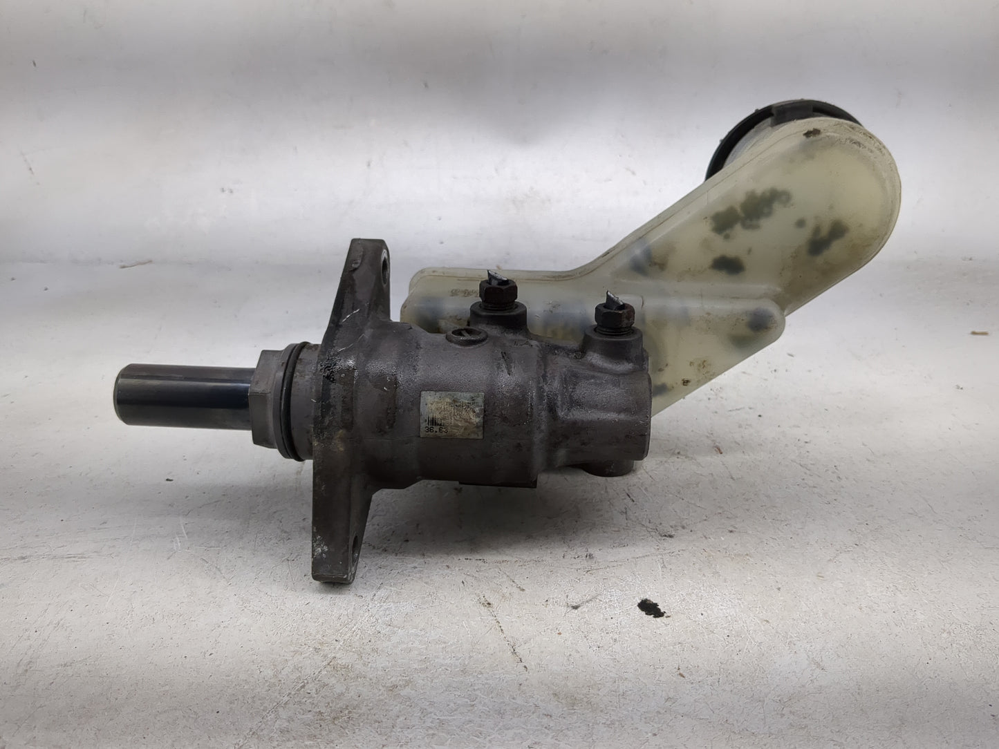 2005-2010 Honda Odyssey Brake Master Cylinder 1046494 - Oemusedautoparts1.com