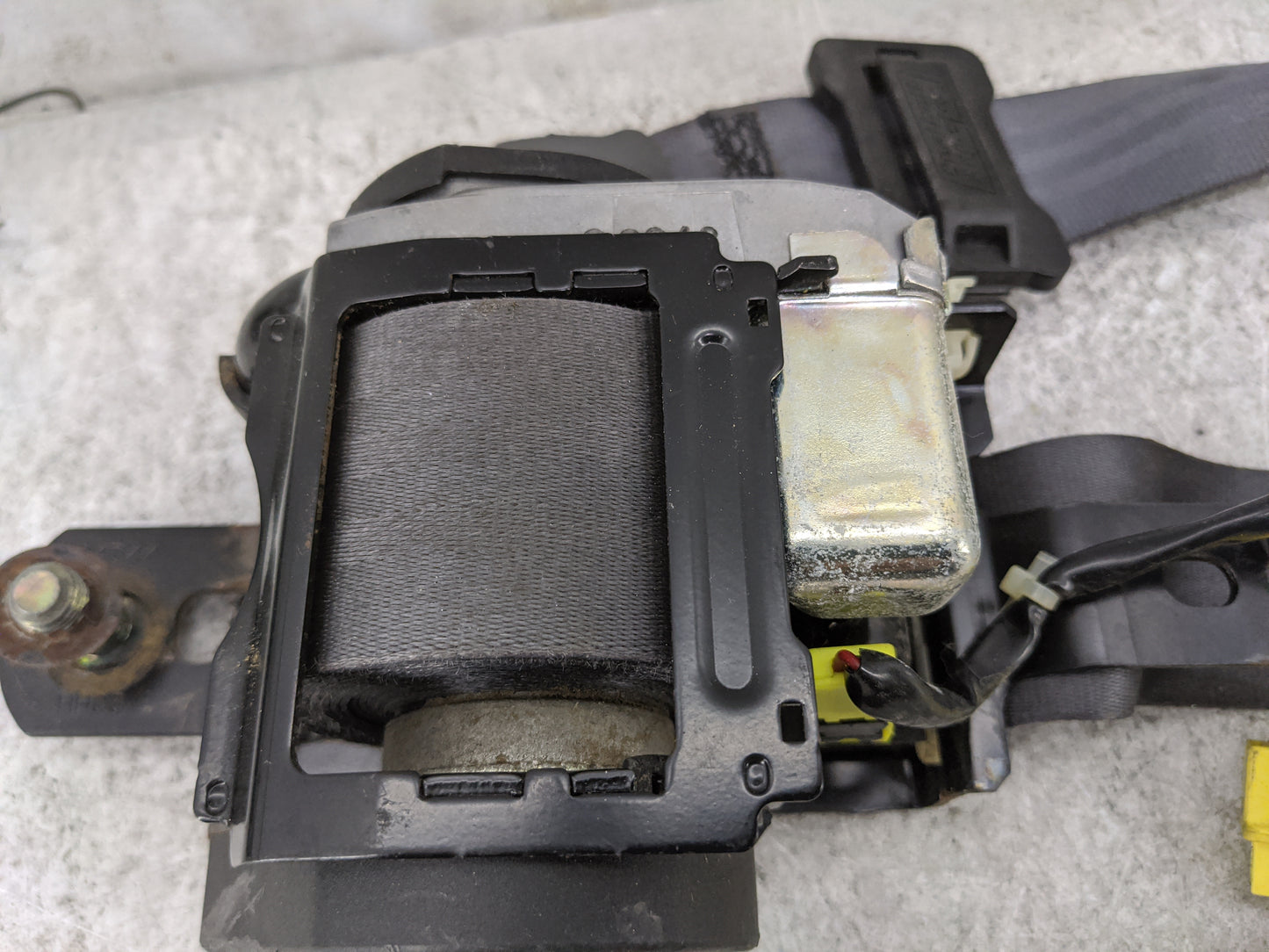 2005-2010 Honda Odyssey Passenger Front Seatbelt Retractor 1046509 - Oemusedautoparts1.com