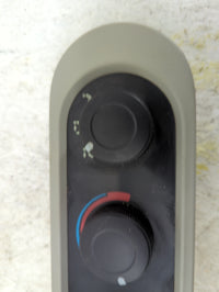 2005-2007 Honda Odyssey Climate Control Module Temperature AC/Heater Replacement Fits Fits 2005 2006 2007 OEM Used Auto Part