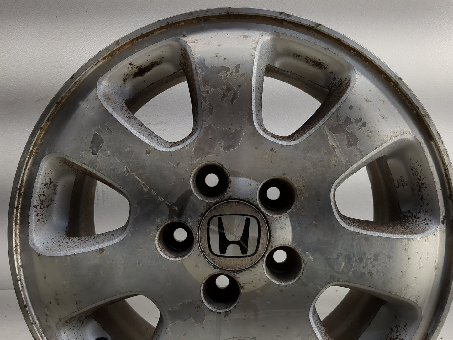 2002-2004 Honda Odyssey Oem Wheel Rim - Oemusedautoparts1.com