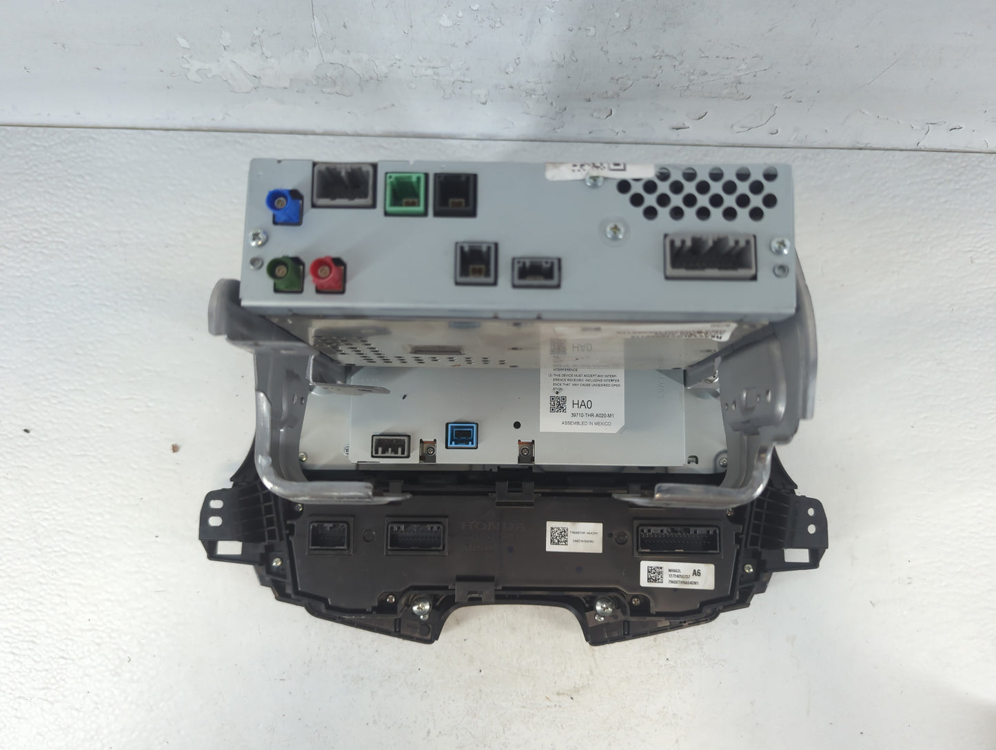 Honda Odyssey Am Fm Cd Player Radio Receiver - Oemusedautoparts1.com