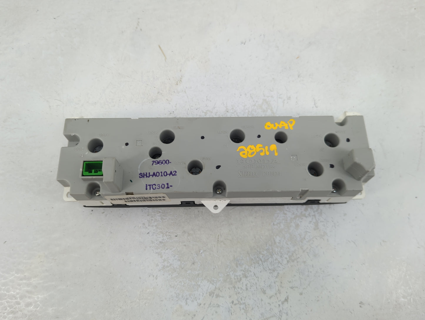 2005-2007 Honda Odyssey Climate Control Module Temperature AC/Heater Replacement Fits Fits 2005 2006 2007 OEM Used Auto Part