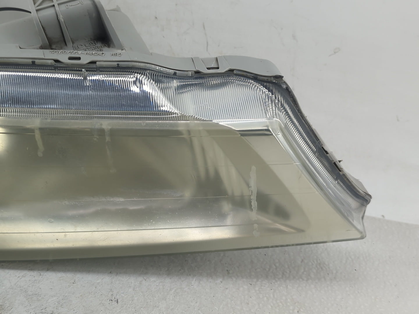 1999-2004 Honda Odyssey Passenger Right Oem Head Light Headlight Lamp - Oemusedautoparts1.com