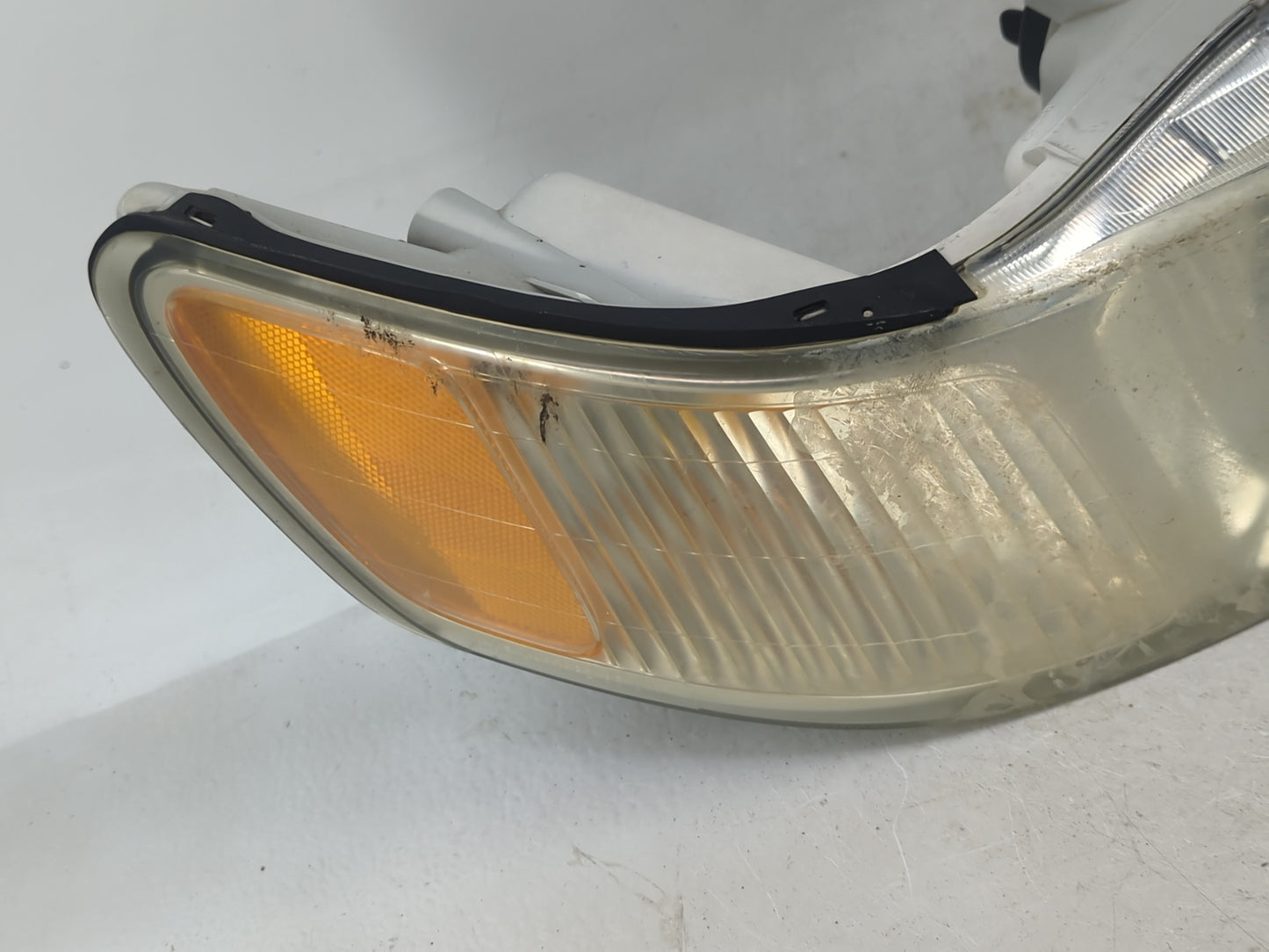 1999-2004 Honda Odyssey Passenger Right Oem Head Light Headlight Lamp - Oemusedautoparts1.com