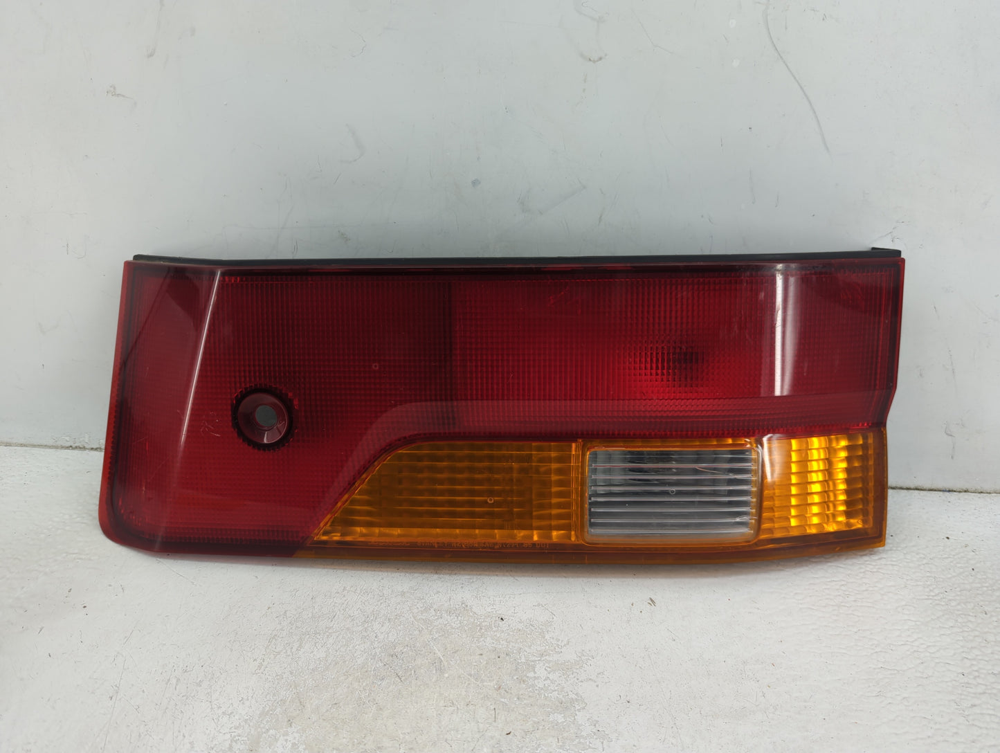 2002-2004 Honda Odyssey Passenger Right Side Deck Lid Mounted Tail Light - Oemusedautoparts1.com
