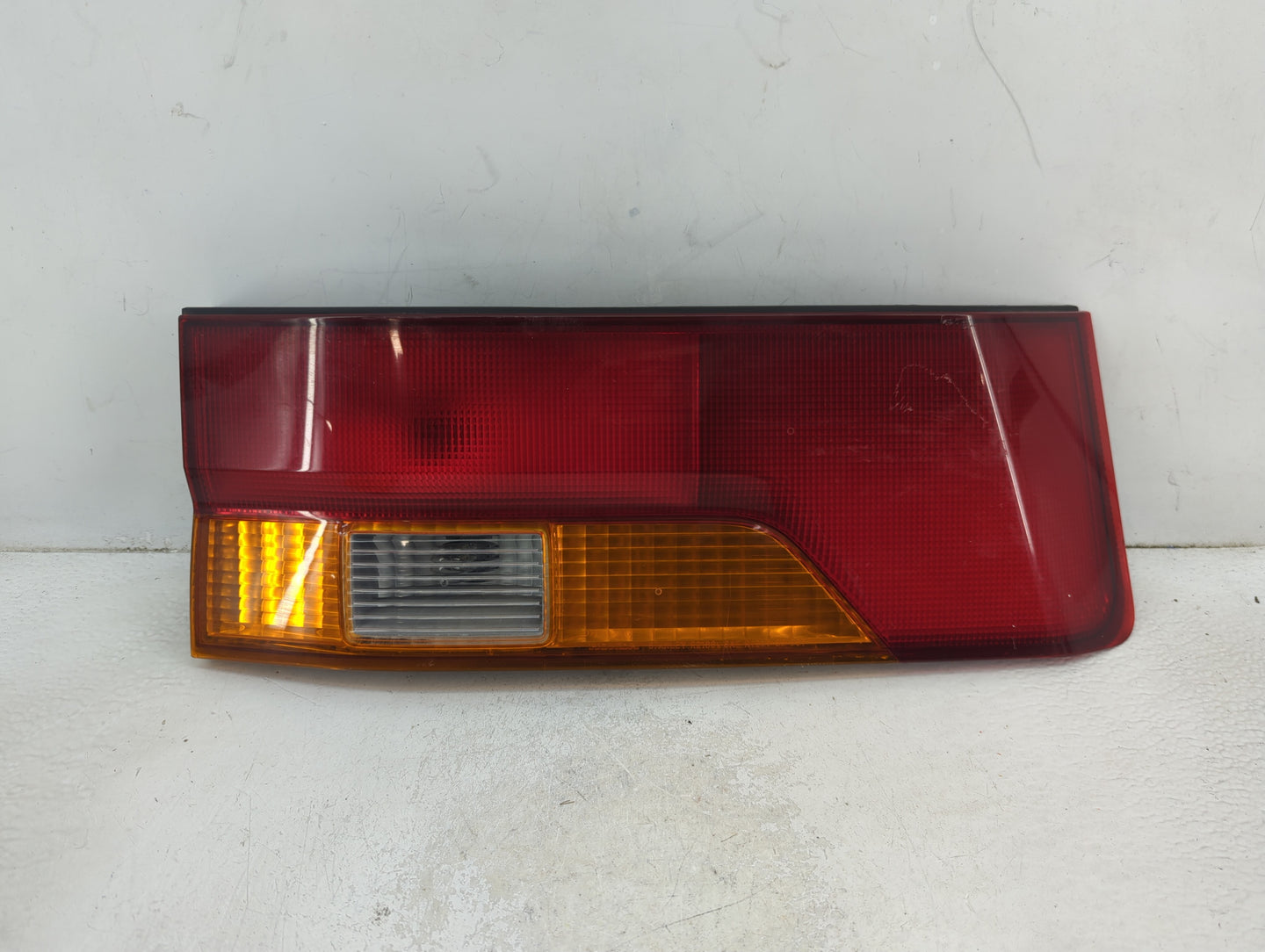 2002 Honda Odyssey Driver Left Side Tail Light Taillight Deck Lid Mounted - Oemusedautoparts1.com