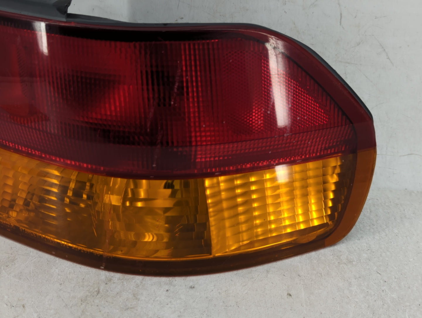 2002-2004 Honda Odyssey Tail Light Assembly Passenger Right OEM Fits Fits 2002 2003 2004 OEM Used Auto Parts - Oemusedautopa