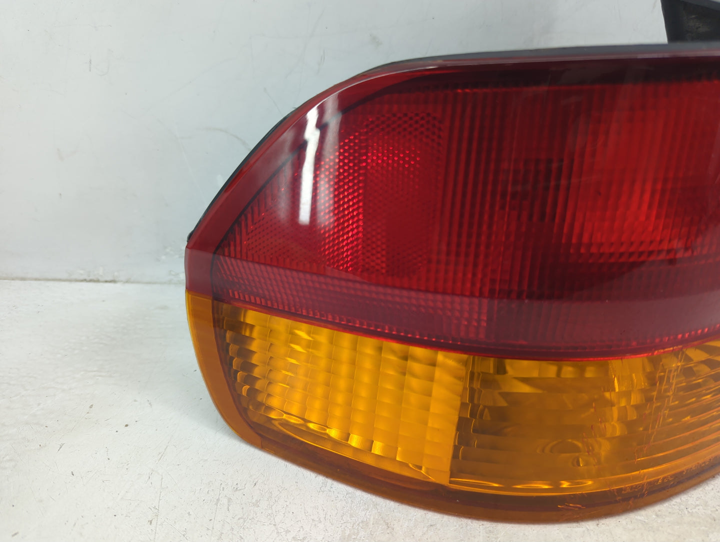 2002-2004 Honda Odyssey Tail Light Assembly Driver Left OEM Fits Fits 2002 2003 2004 OEM Used Auto Parts - Oemusedautoparts1