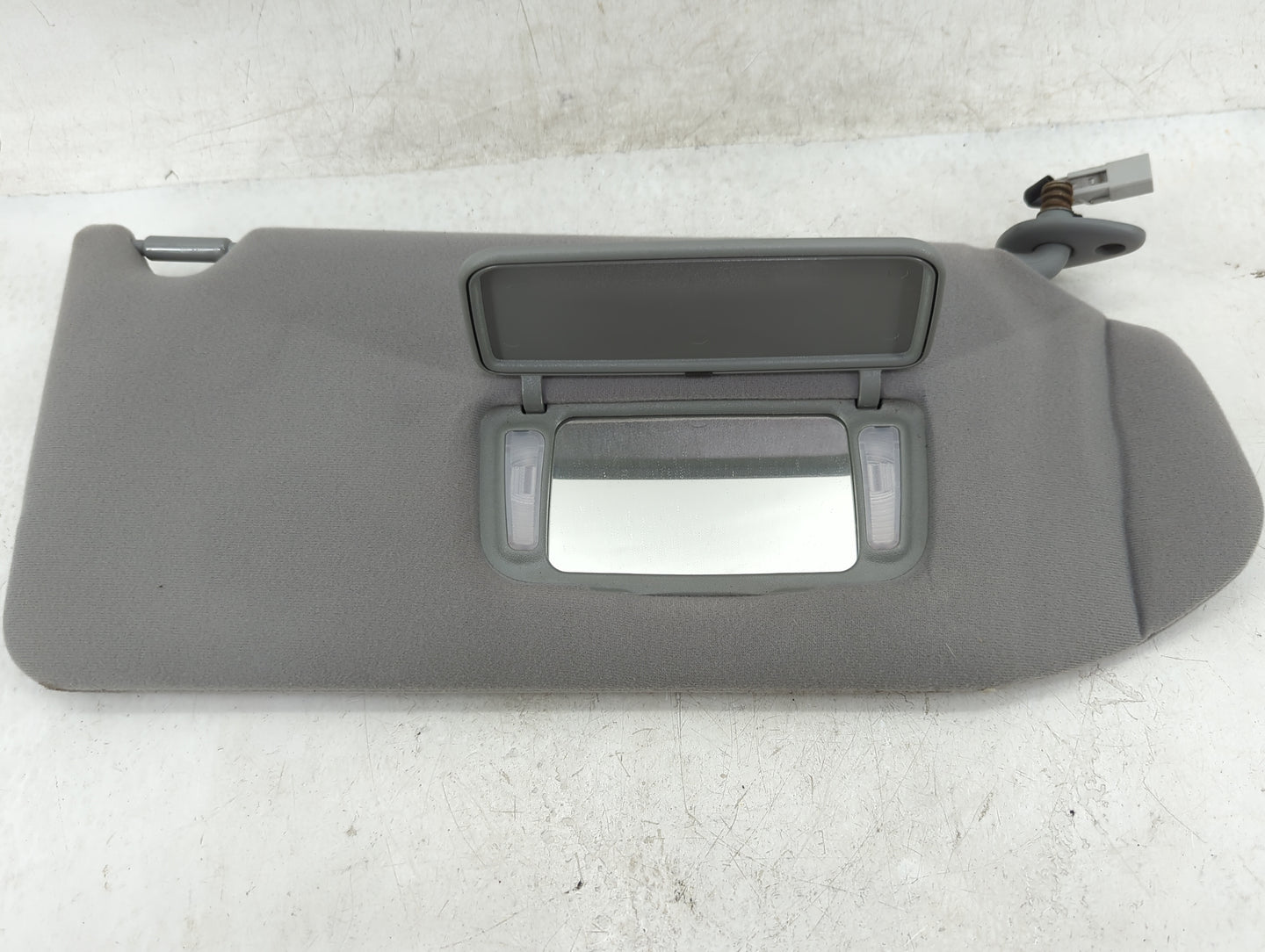 1999-2004 Honda Odyssey Sun Visor Shade Replacement Passenger Right Mirror Fits Fits 1999 2000 2001 2002 2003 2004 OEM Used 