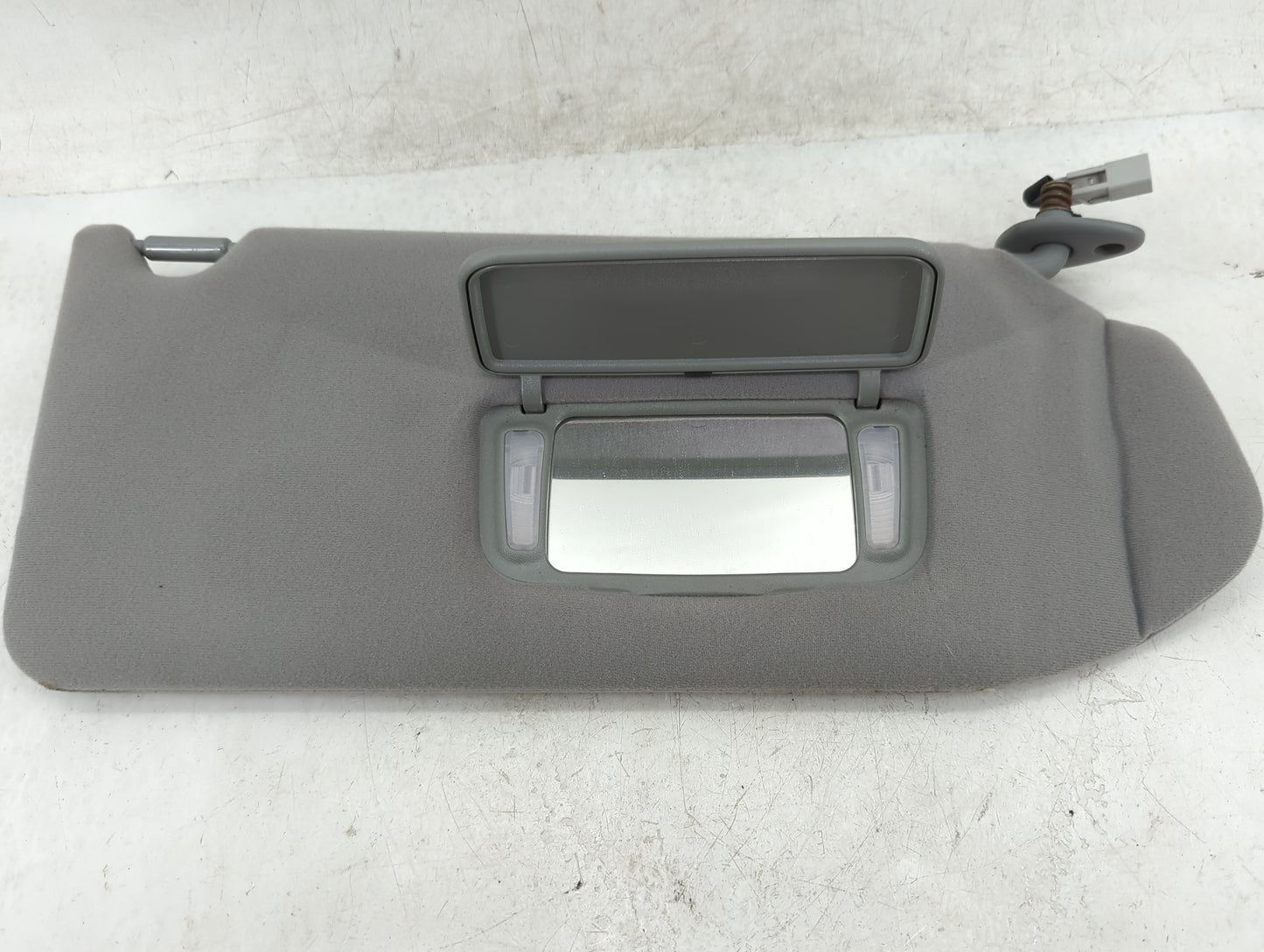 1999-2004 Honda Odyssey Sun Visor Shade Replacement Passenger Right Mirror Fits Fits 1999 2000 2001 2002 2003 2004 OEM Used 