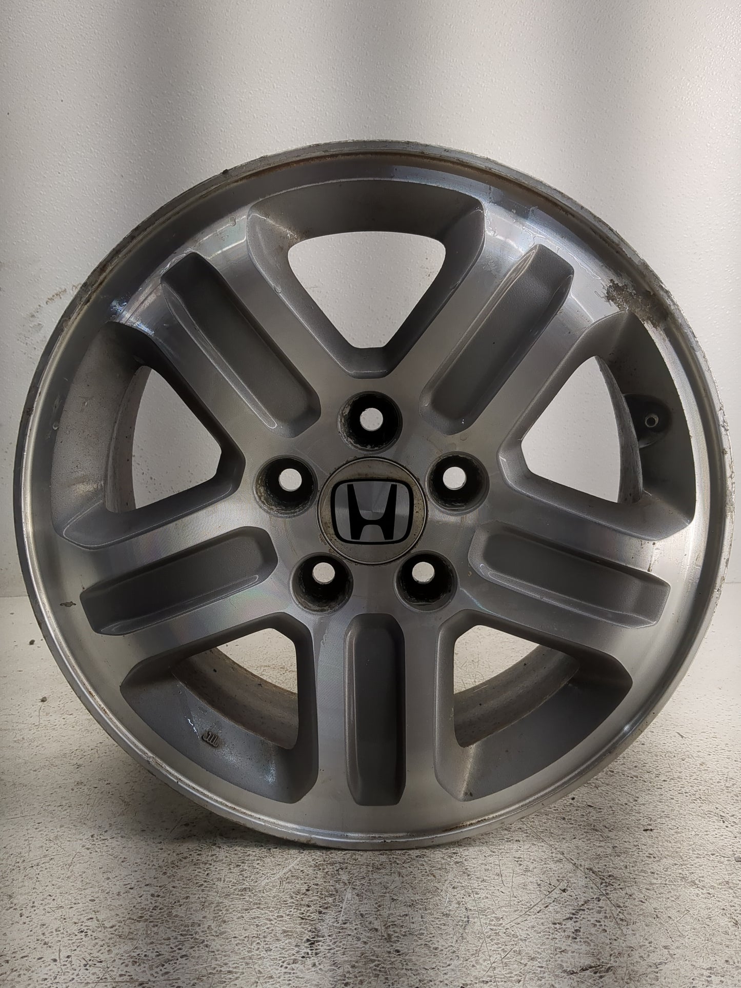 2005-2005 Honda Pilot Oem Wheel Rim 1381892 - Oemusedautoparts1.com