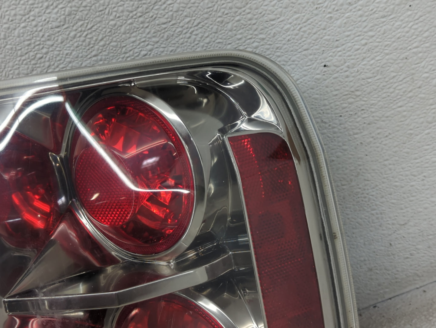 2006-2008 Honda Pilot Tail Light Assembly Passenger Right OEM Fits Fits 2006 2007 2008 OEM Used Auto Parts - Oemusedautopart