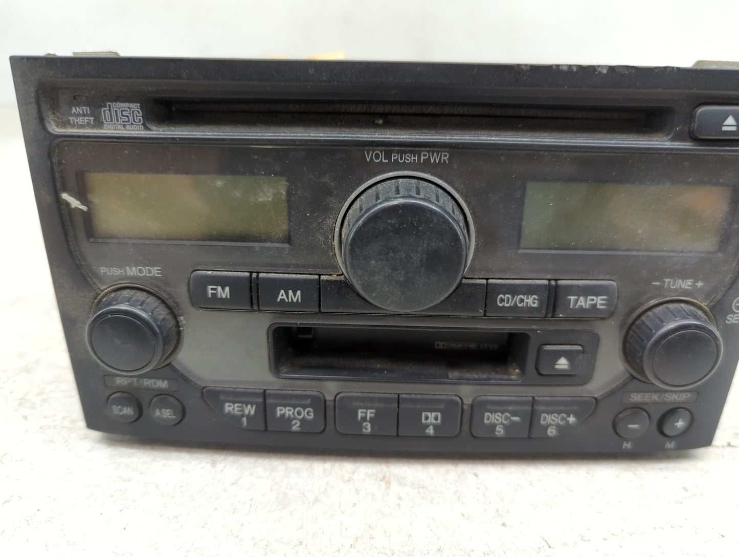 2003-2005 Honda Pilot Radio AM FM Cd Player Receiver Replacement Fits Fits 2003 2004 2005 OEM Used Auto Parts - Oemusedautop