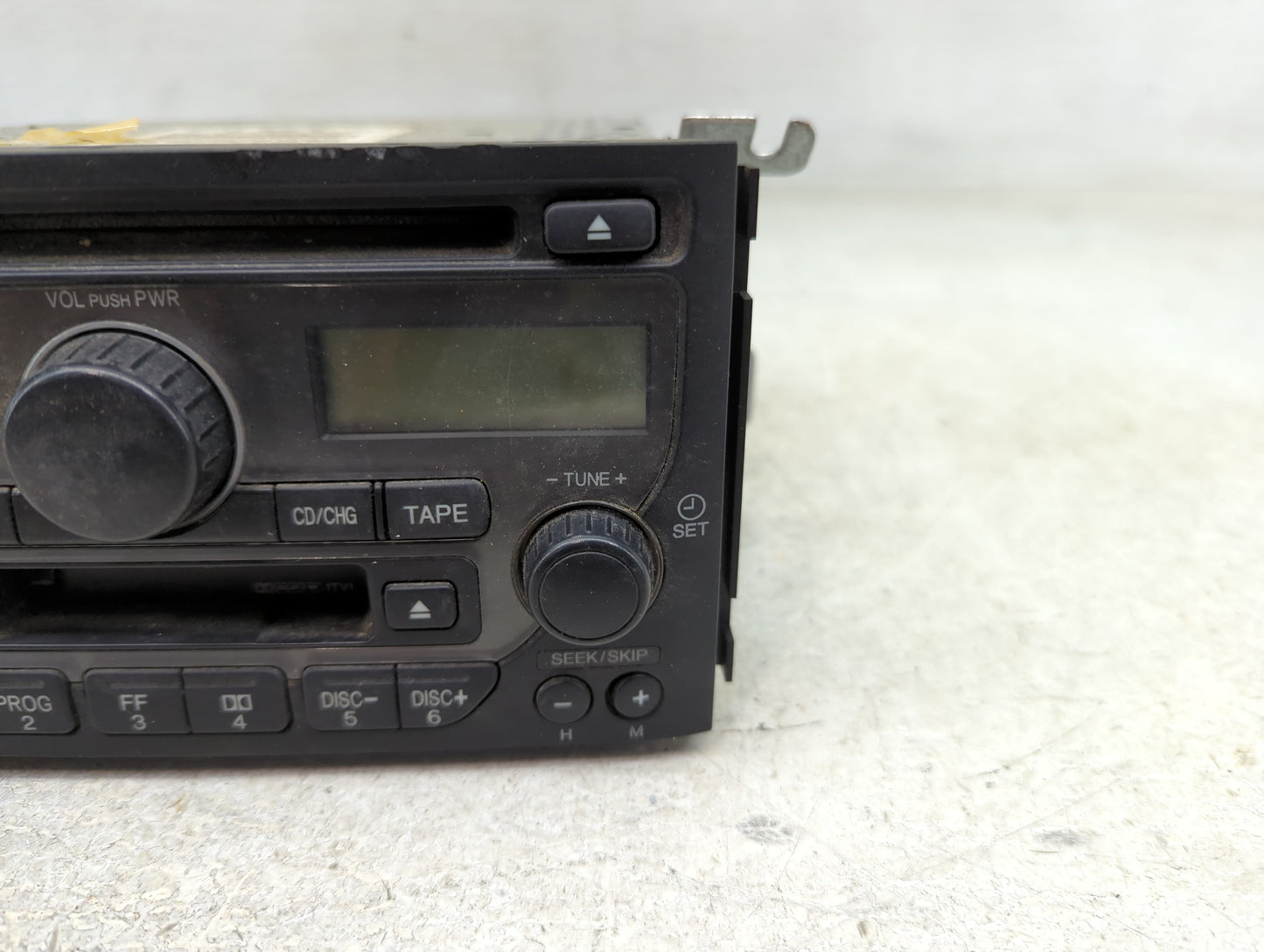 2003-2005 Honda Pilot Radio AM FM Cd Player Receiver Replacement Fits Fits 2003 2004 2005 OEM Used Auto Parts - Oemusedautop