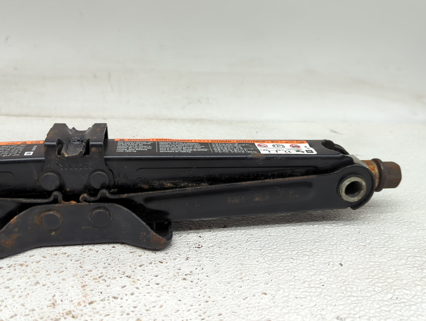2006 Honda Ridgeline Spare Scissor Car Jack 924598 - Oemusedautoparts1.com