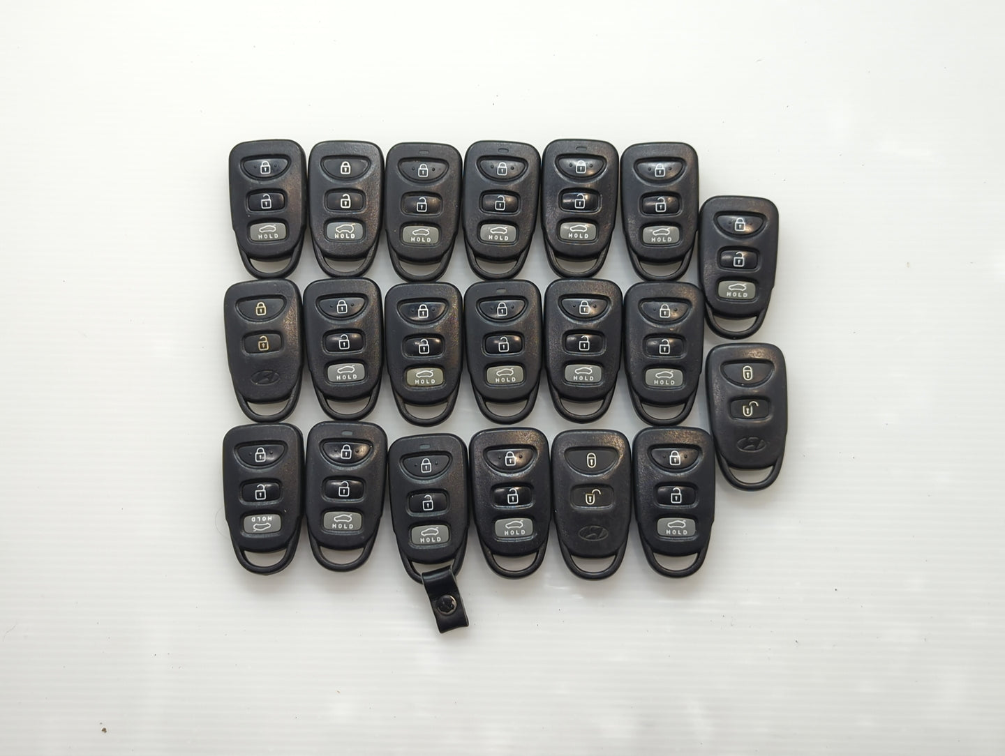 Lot of 20 Hyundai Keyless Entry Remote Fob UNKNOWN UNKNOWN - Oemusedautoparts1.com