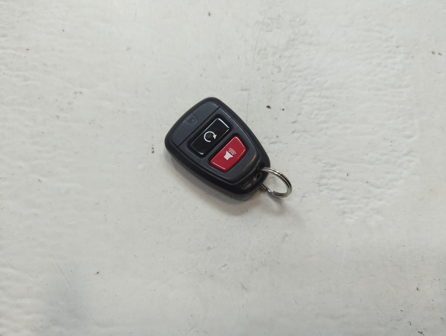 Hyundai Keyless Entry Remote Fob ELVATJH 00056 ADU90 2 buttons - Oemusedautoparts1.com