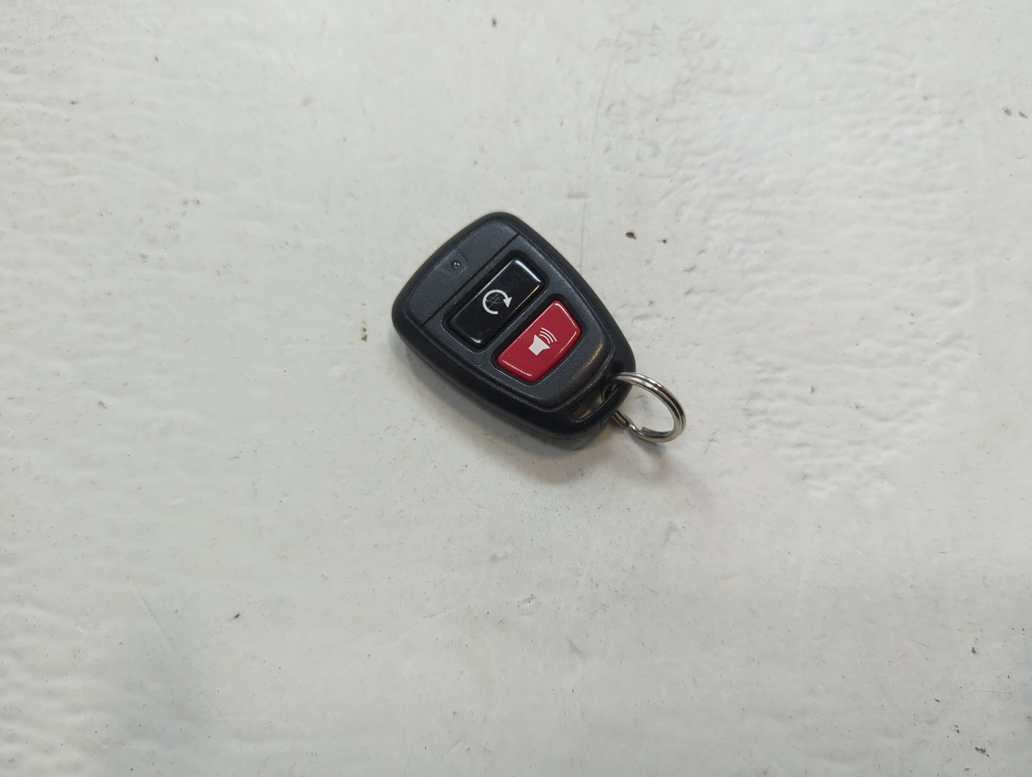 Hyundai Keyless Entry Remote Fob ELVATJH 00056 ADU90 2 buttons - Oemusedautoparts1.com