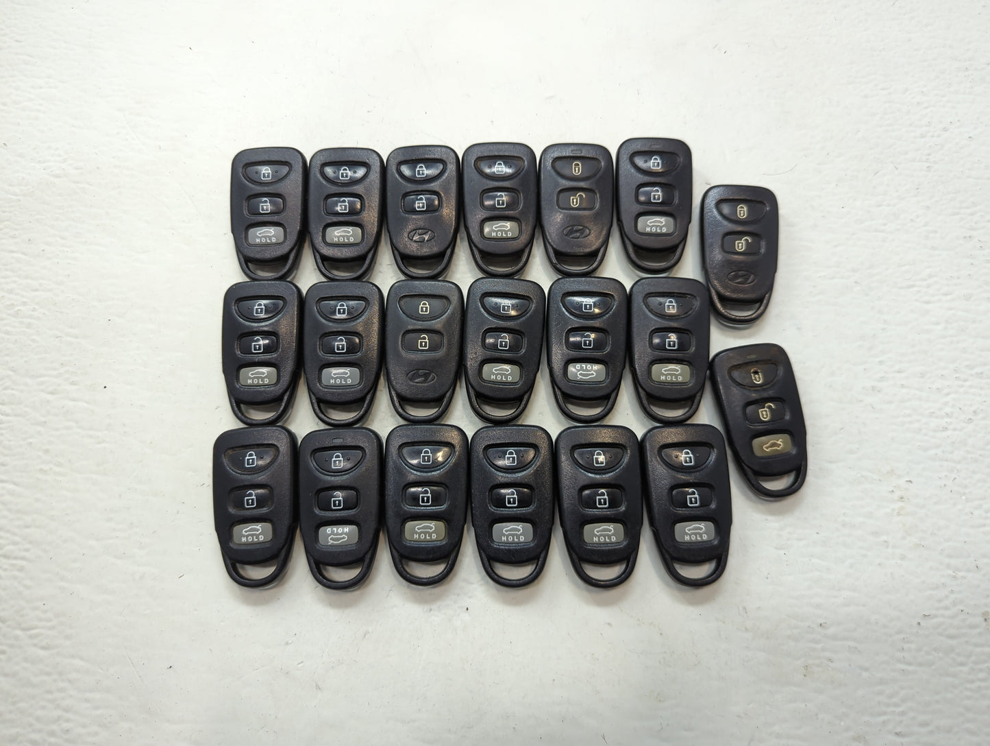Lot of 20 Hyundai Keyless Entry Remote Fob UNKNOWN UNKNOWN - Oemusedautoparts1.com