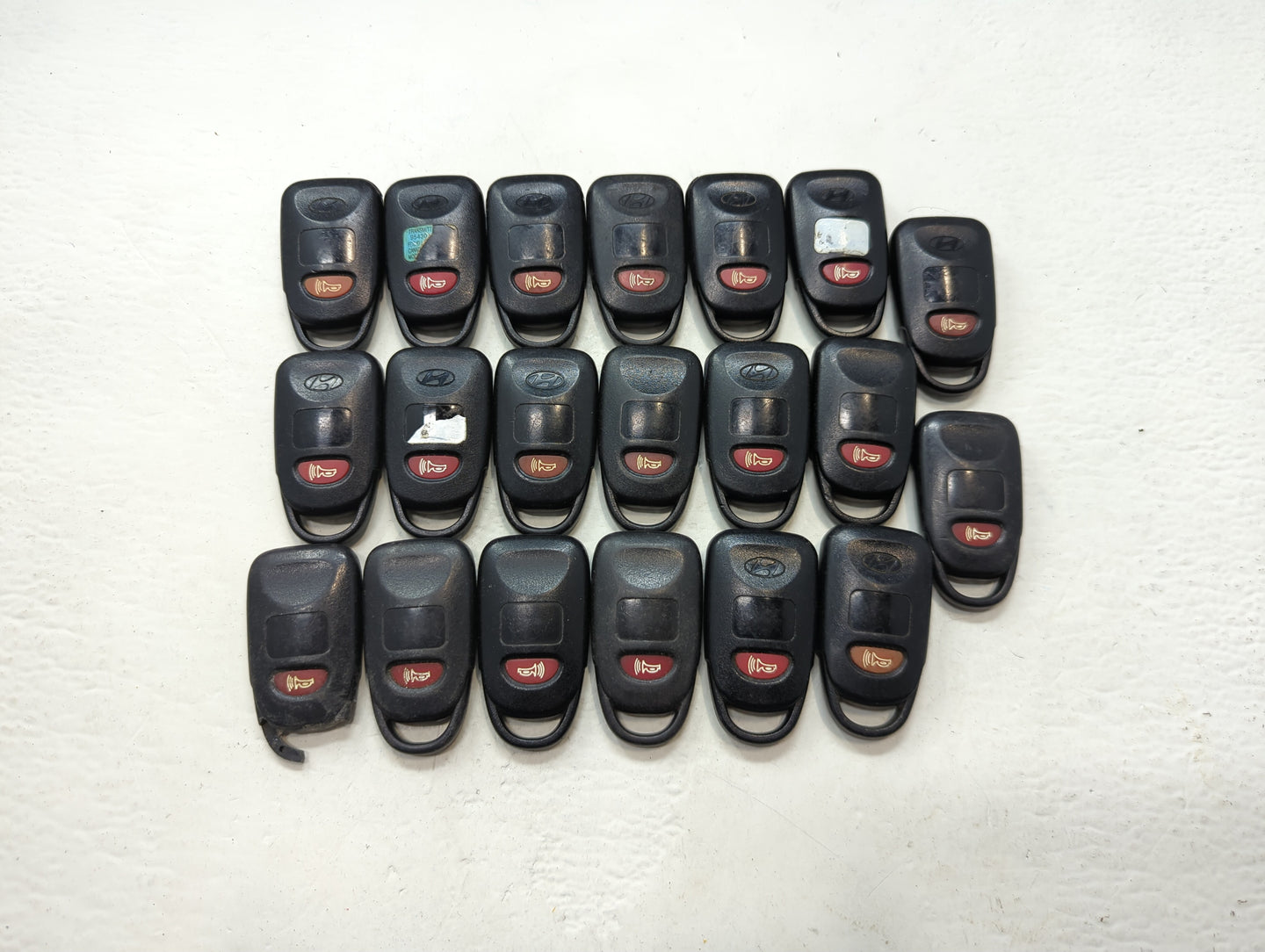 Lot of 20 Hyundai Keyless Entry Remote Fob UNKNOWN UNKNOWN - Oemusedautoparts1.com