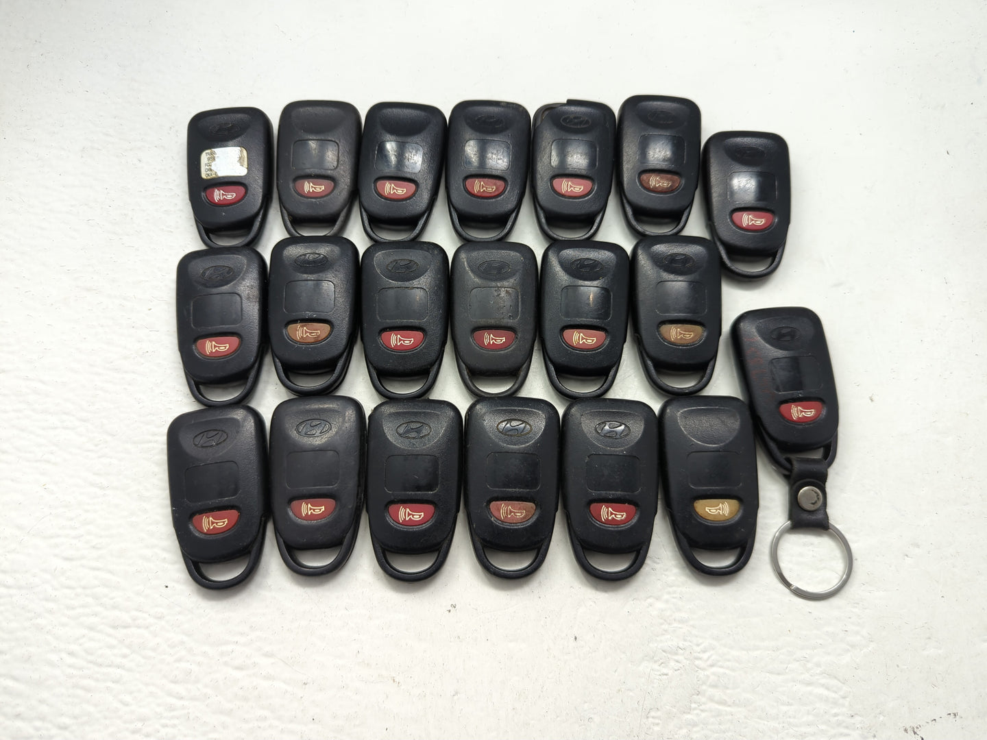 Lot of 20 Hyundai Keyless Entry Remote Fob UNKNOWN UNKNOWN - Oemusedautoparts1.com