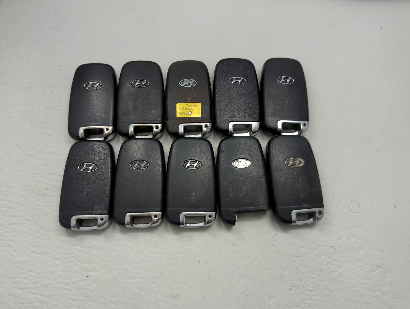 Lot of 10 Hyundai Keyless Entry Remote Fob MIXED FCC IDS MIXED PART - Oemusedautoparts1.com