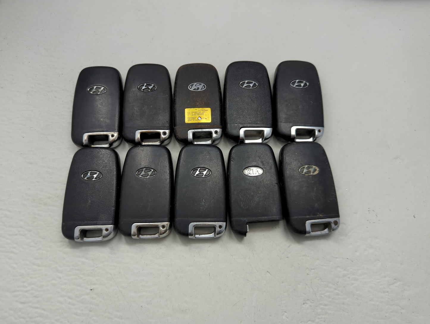 Lot of 10 Hyundai Keyless Entry Remote Fob MIXED FCC IDS MIXED PART - Oemusedautoparts1.com