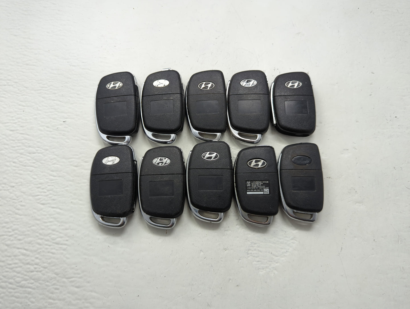 Lot of 10 Hyundai Keyless Entry Remote Fob MIXED FCC IDS MIXED PART - Oemusedautoparts1.com