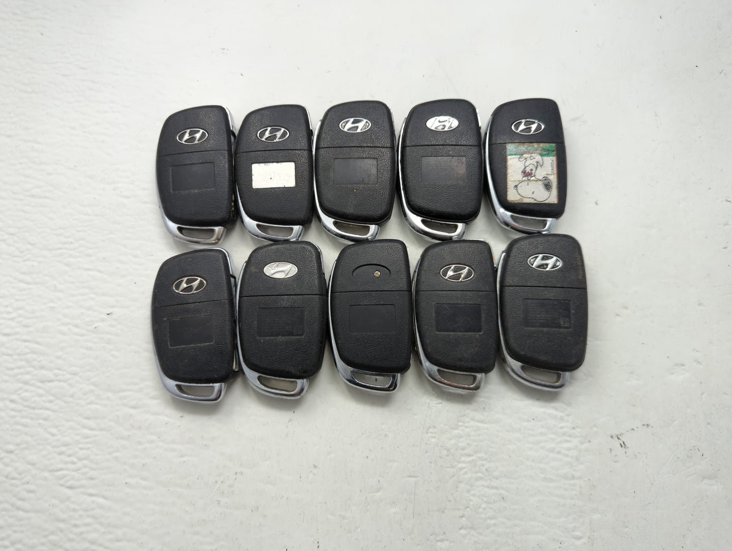 Lot of 10 Hyundai Keyless Entry Remote Fob MIXED FCC IDS MIXED PART - Oemusedautoparts1.com