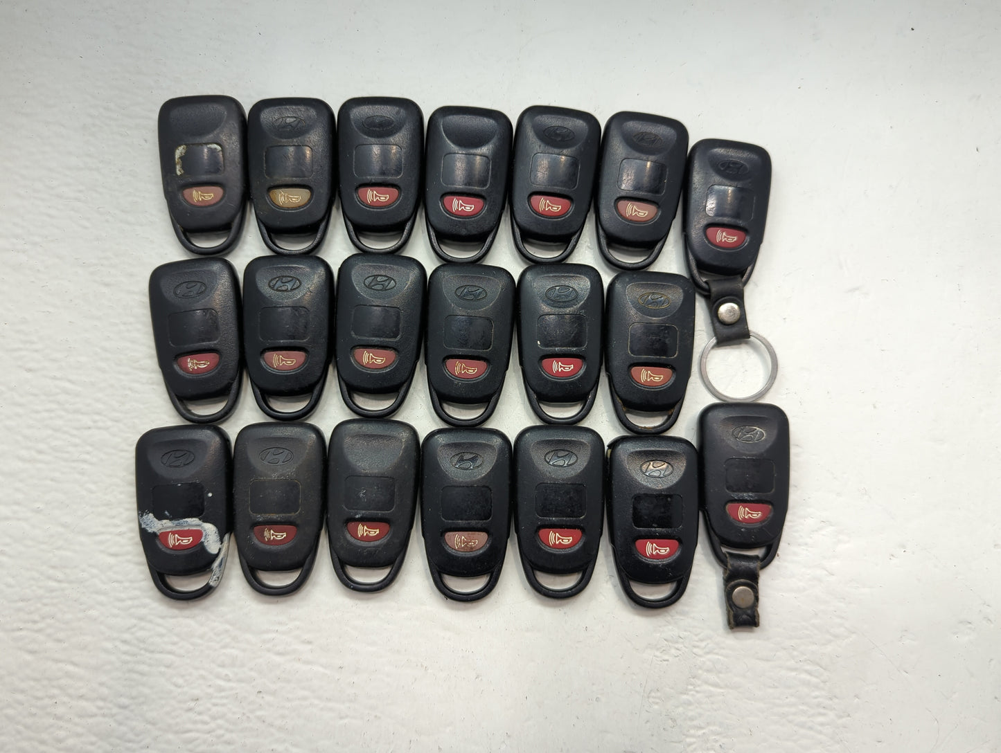 Lot of 20 Hyundai Keyless Entry Remote Fob UNKNOWN UNKNOWN - Oemusedautoparts1.com