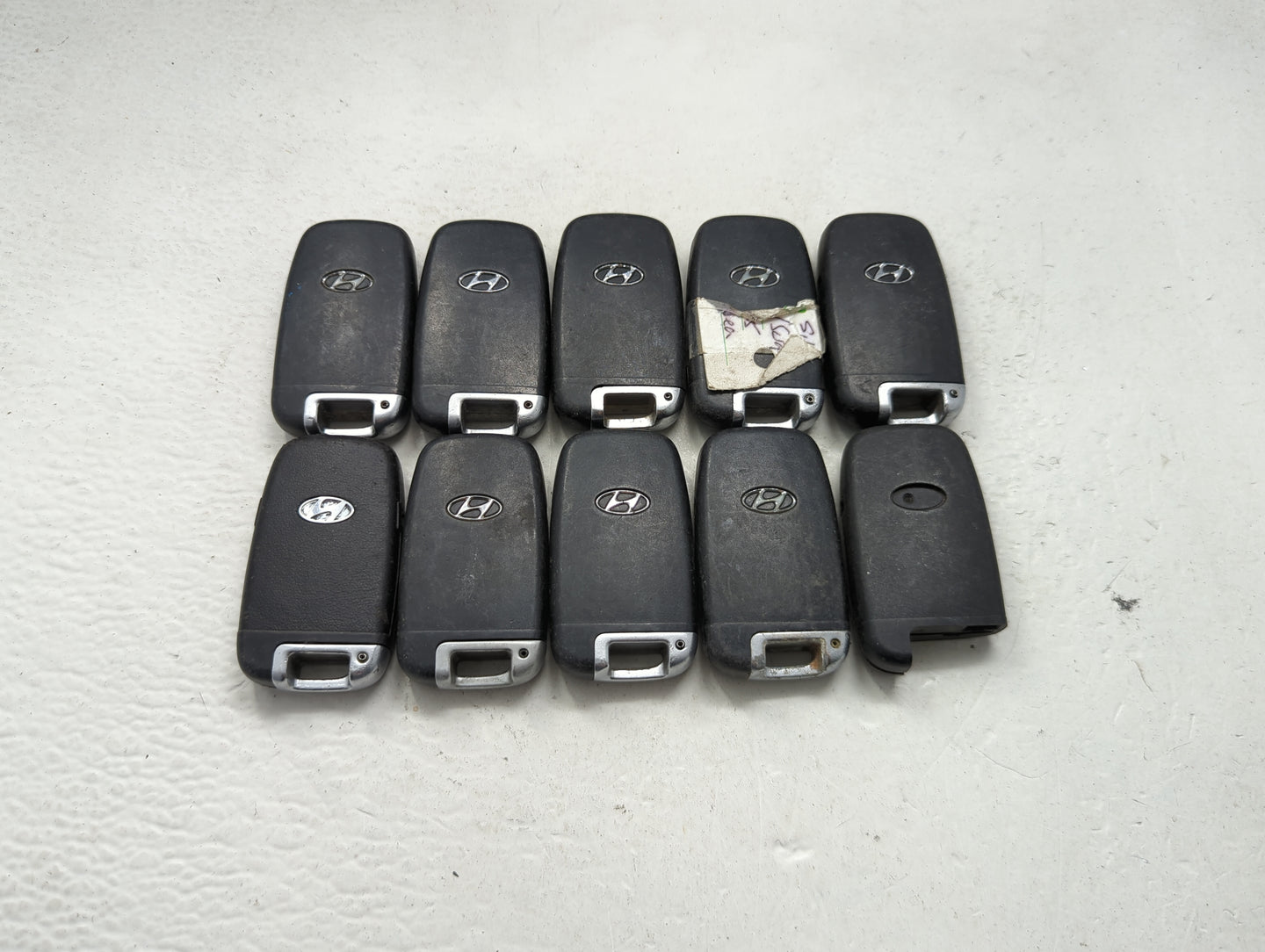Lot of 10 Hyundai Keyless Entry Remote Fob MIXED FCC IDS MIXED PART 1473782 - Oemusedautoparts1.com