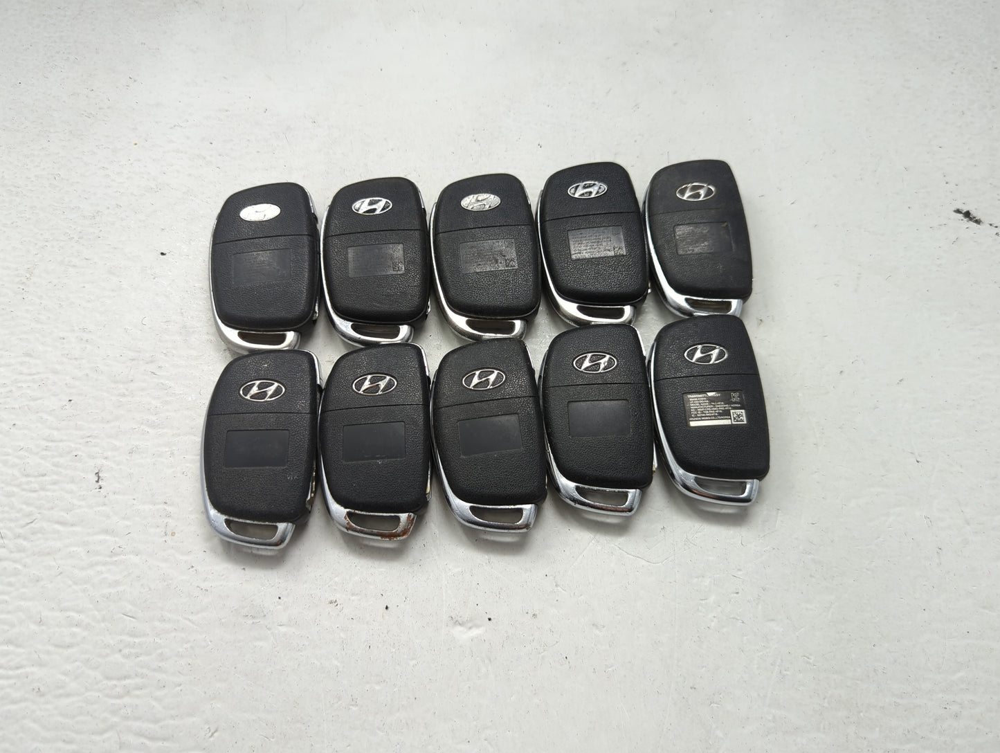 Lot of 10 Hyundai Keyless Entry Remote Fob MIXED FCC IDS MIXED PART 1473889 - Oemusedautoparts1.com