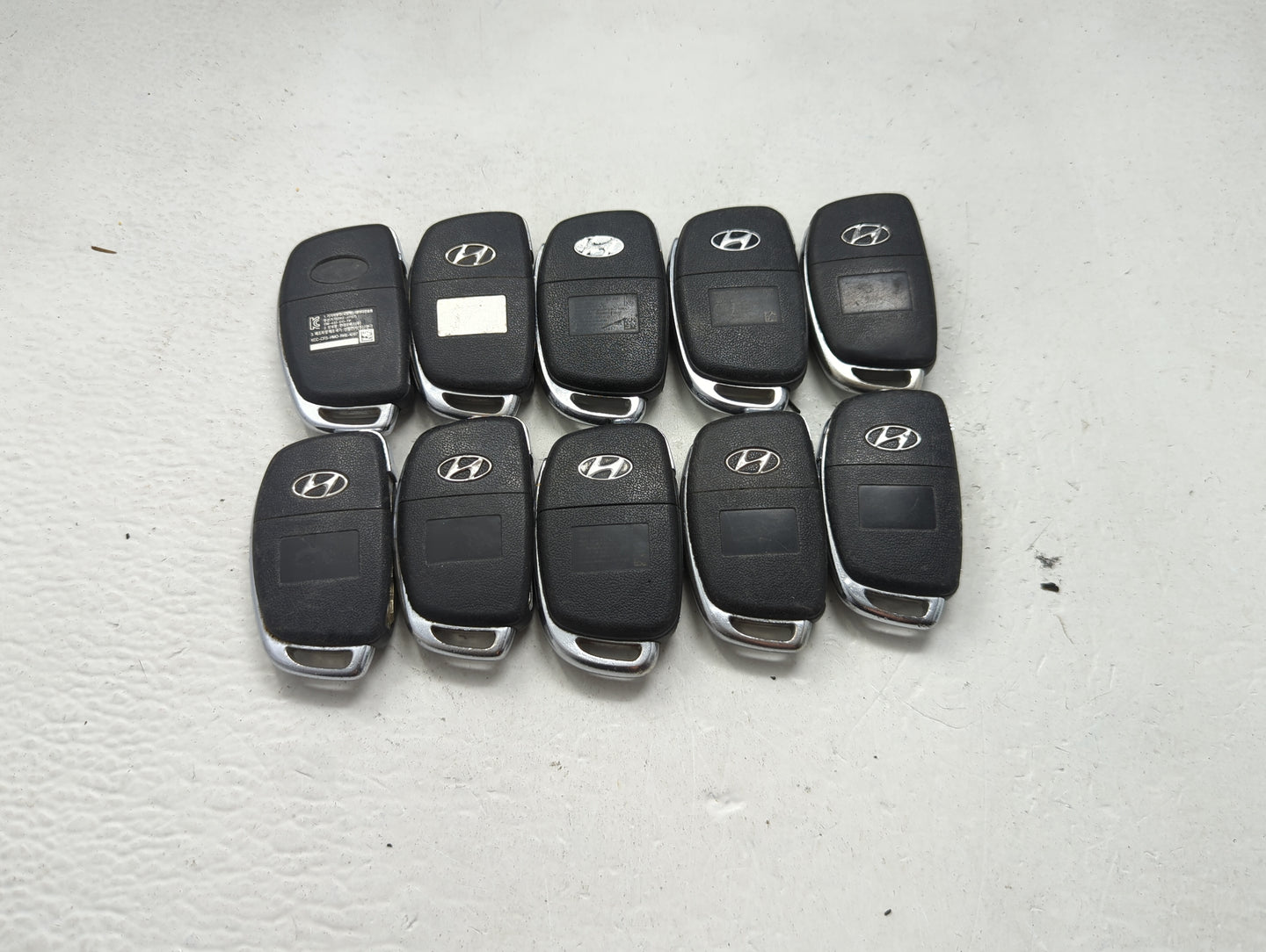 Lot of 10 Hyundai Keyless Entry Remote Fob MIXED FCC IDS MIXED PART 1473893 - Oemusedautoparts1.com